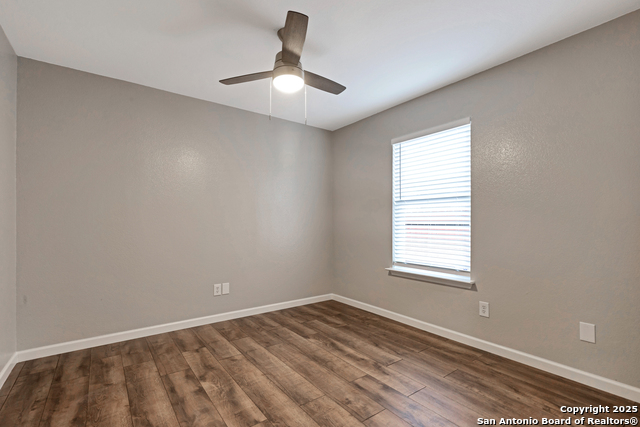 Image 15 of 26 For 10630 Shaenview