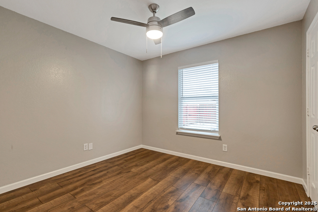 Image 17 of 26 For 10630 Shaenview