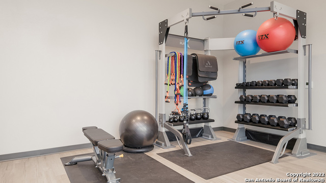 Listing photo id 33 for 14818 Pearl Flats