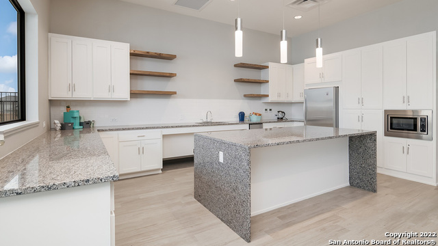 Listing photo id 36 for 14818 Pearl Flats