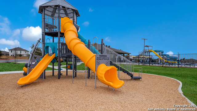 Listing photo id 42 for 14818 Pearl Flats