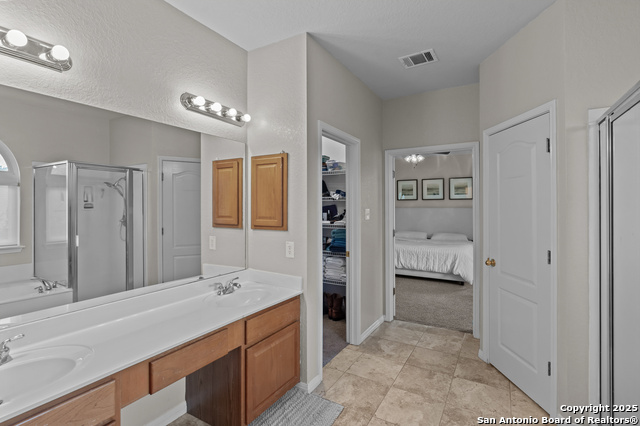 Image 16 of 26 For 302 Nueces Spring