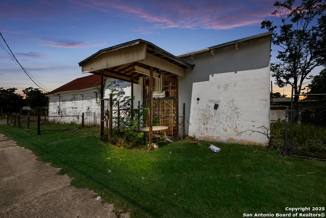Details for 402 Vine  , San Antonio, TX 78210
