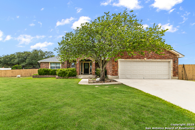 Details for 102 Westhaven, Floresville, TX 78114