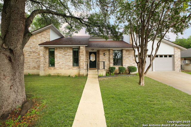 Image 3 of 46 For 622 Many Oaks St