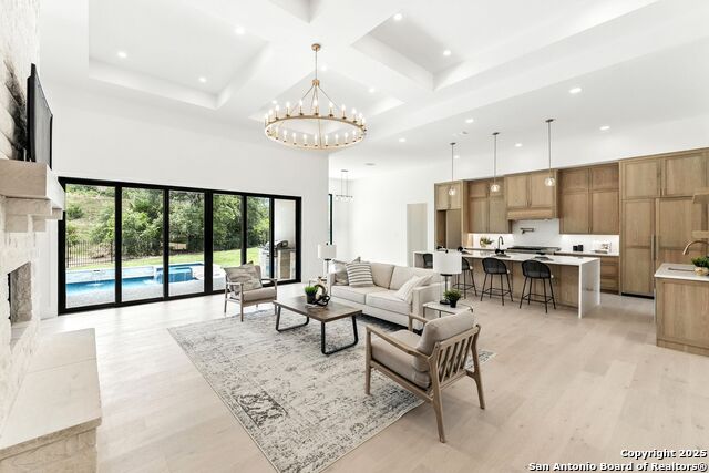 Listing photo id 2 for 10302 Kendall Canyon