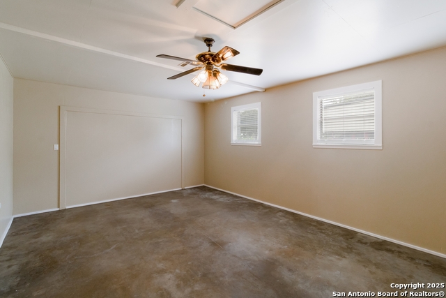 Image 18 of 35 For 403 Meyer E
