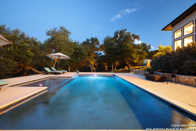 Listing photo id 101 for 1534 Circolare