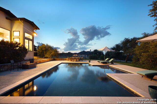 Listing photo id 104 for 1534 Circolare