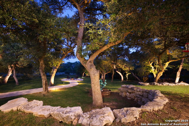 Listing photo id 105 for 1534 Circolare