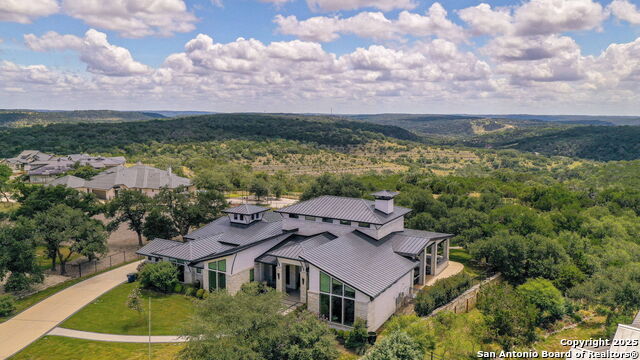 Listing photo id 114 for 1534 Circolare