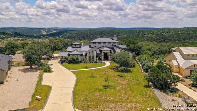 Listing photo id 115 for 1534 Circolare