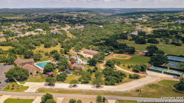 Listing photo id 119 for 1534 Circolare
