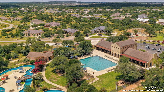 Listing photo id 123 for 1534 Circolare