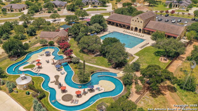Listing photo id 124 for 1534 Circolare