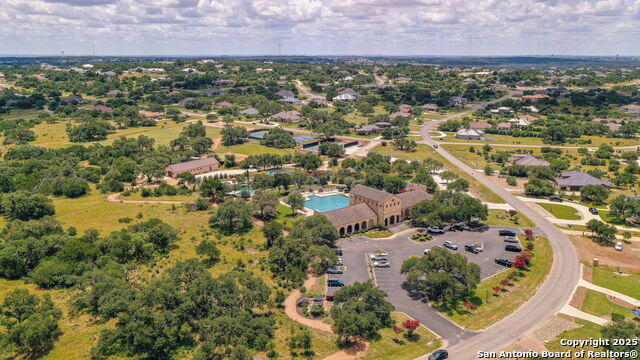 Listing photo id 129 for 1534 Circolare