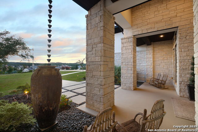 Listing photo id 15 for 1534 Circolare