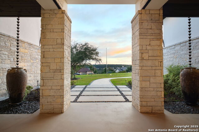 Listing photo id 16 for 1534 Circolare
