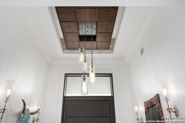 Listing photo id 18 for 1534 Circolare