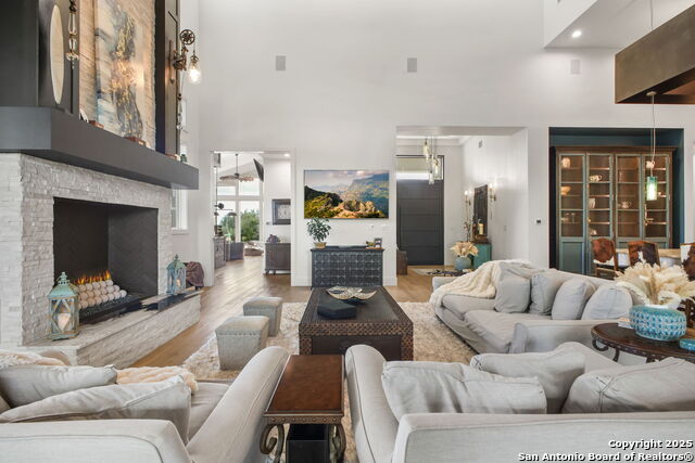 Listing photo id 20 for 1534 Circolare