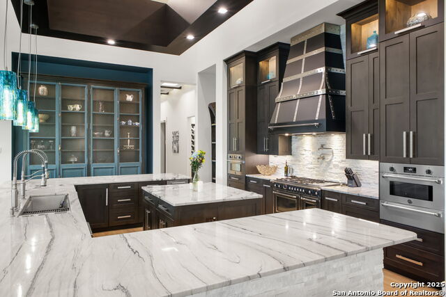 Listing photo id 29 for 1534 Circolare