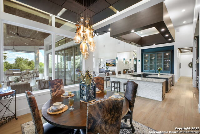 Listing photo id 32 for 1534 Circolare