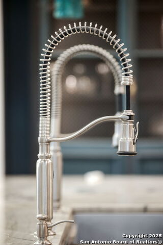 Listing photo id 41 for 1534 Circolare