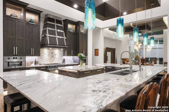 Listing photo id 43 for 1534 Circolare