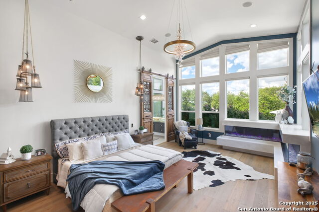 Listing photo id 49 for 1534 Circolare