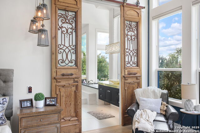 Listing photo id 52 for 1534 Circolare