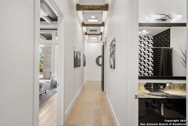 Listing photo id 68 for 1534 Circolare