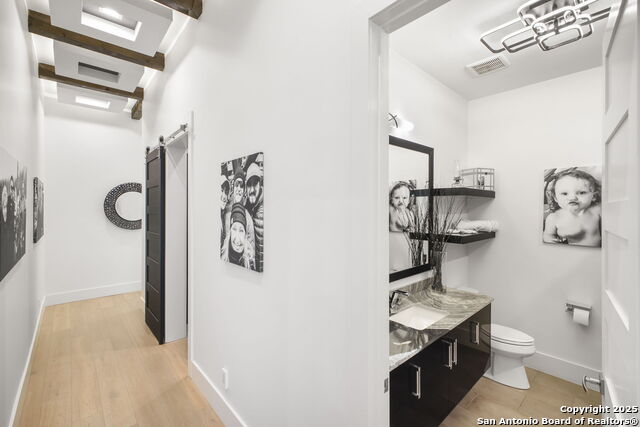 Listing photo id 69 for 1534 Circolare