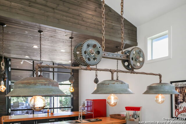 Listing photo id 83 for 1534 Circolare
