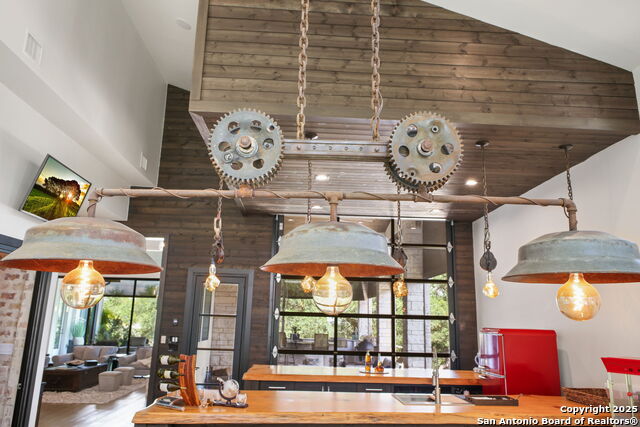 Listing photo id 84 for 1534 Circolare