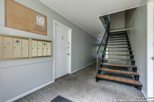 Image 22 of 25 For 235 W Silver Sands Dr  6