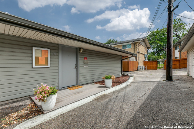 Image 25 of 25 For 235 W Silver Sands Dr  6