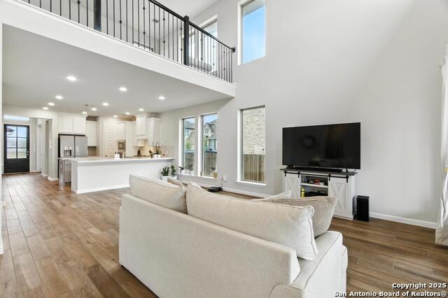 Listing photo id 9 for 14306 Hondo Knot