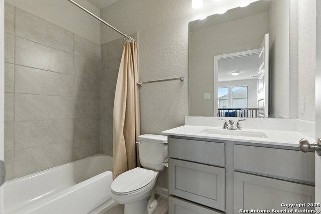 Listing photo id 20 for 14306 Hondo Knot