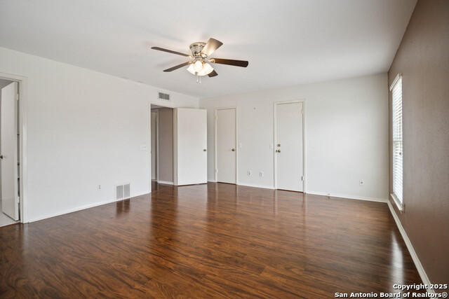 Image 15 of 26 For 7500 Callaghan  Apt 1