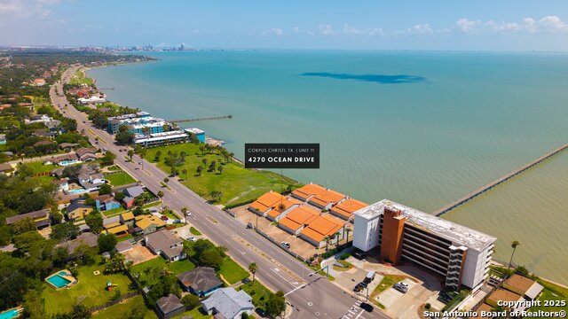 Listing photo id 22 for 4270 Ocean Drive 11