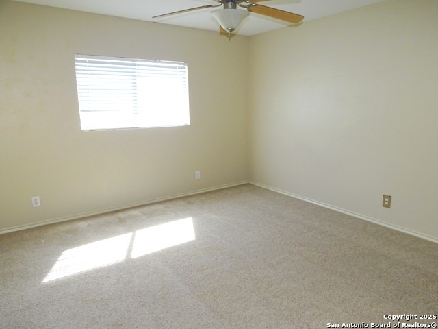 Image 17 of 27 For 161 Briar St.