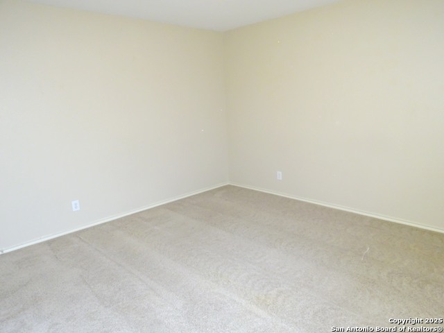 Image 21 of 27 For 161 Briar St.