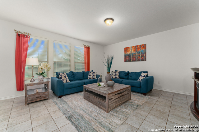 Image 4 of 25 For 1426 Hawk Ct