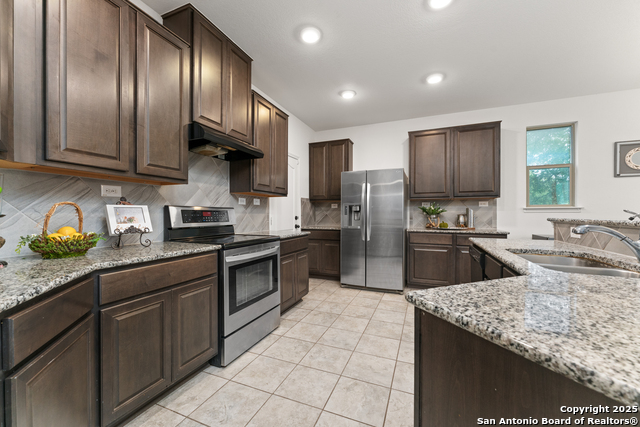 Image 6 of 25 For 1426 Hawk Ct