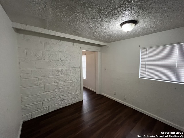 Image 12 of 27 For 443 Bundy St.