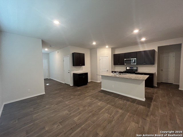 Image 3 of 36 For 116 Bunkers Hill