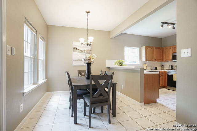 Image 3 of 15 For 83 Chapel Hill  83