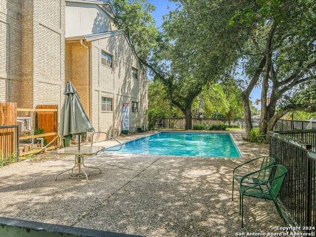 Image 4 of 20 For 11843 Braesview  1012