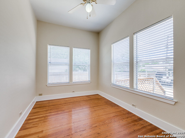 Listing photo id 17 for 2020 Mulberry W