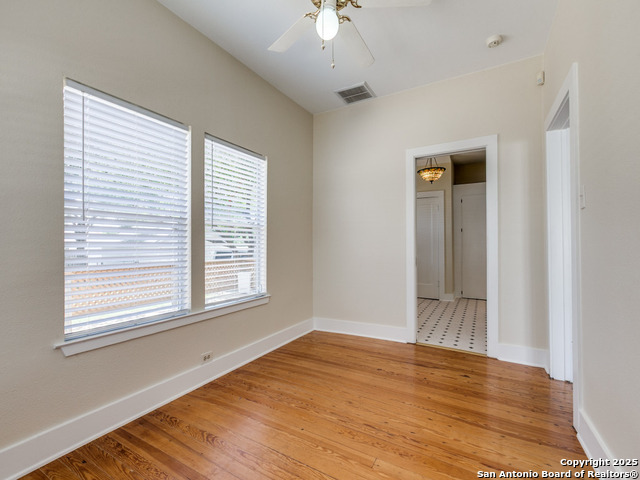 Listing photo id 18 for 2020 Mulberry W